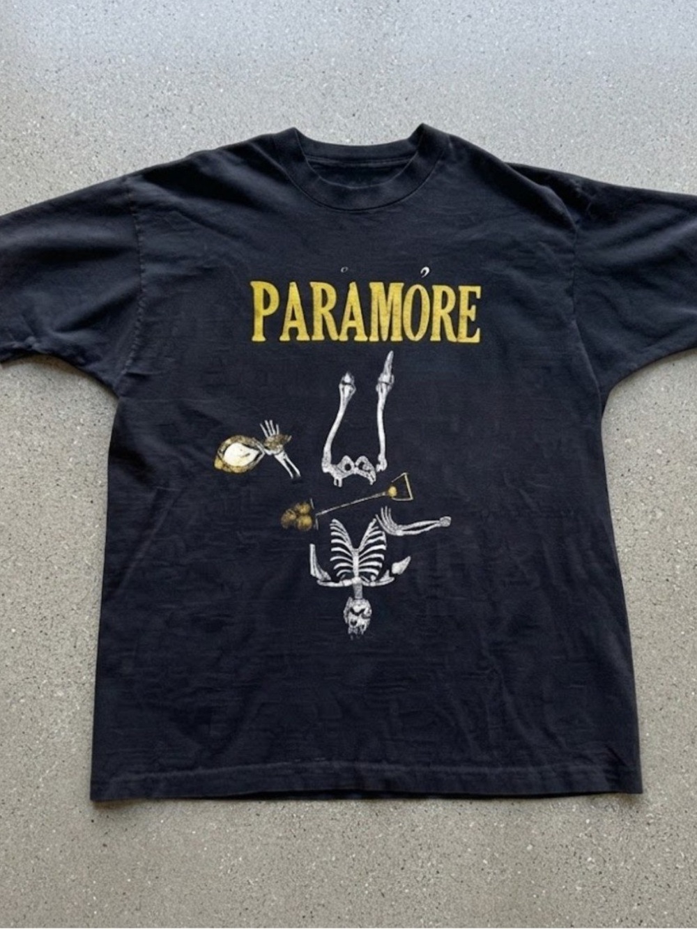 Paramore Skeleton Anatomy Graphic Black Cotton Gildan T-Shirt